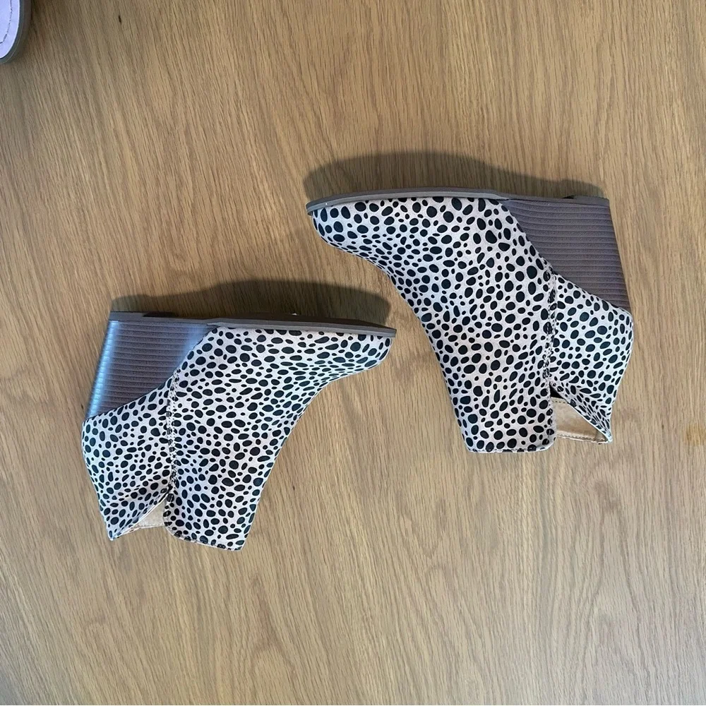 Cheetah Print Wedge Zipper Bootie - Picture 2 of 3